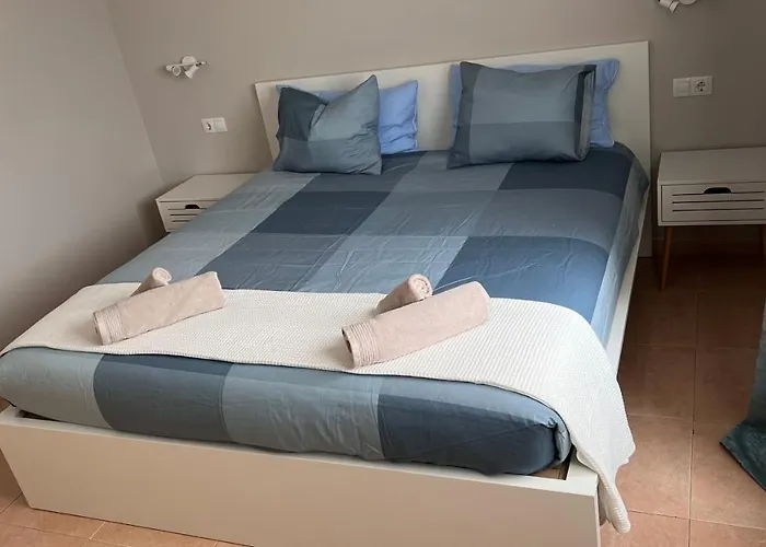 Casa Esmeralda Коральео
